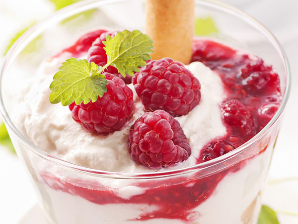 Verrine génoise fromage blanc framboise